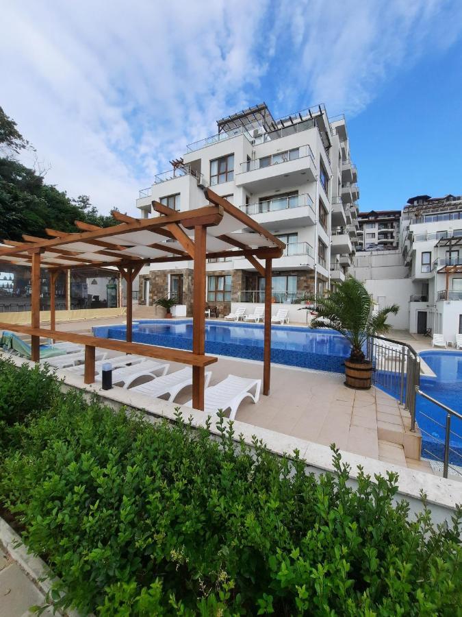 Byala Vista Cliff Apartments Eksteriør billede