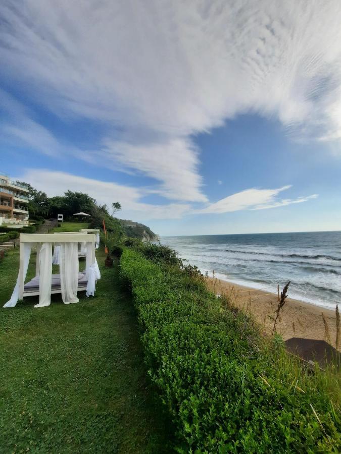 Byala Vista Cliff Apartments Eksteriør billede